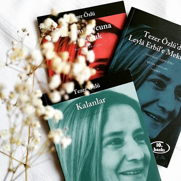 Hayat felsefesini Yaşamın Ucuna Yolculuk'ta şöyle açıkladı: "Gitmem gerek. Yeni resimler görmem gerek. Benimseyeceğim, içimdeki kıpırdanışları dolduracak bir resim bulana dek gitmem gerek."