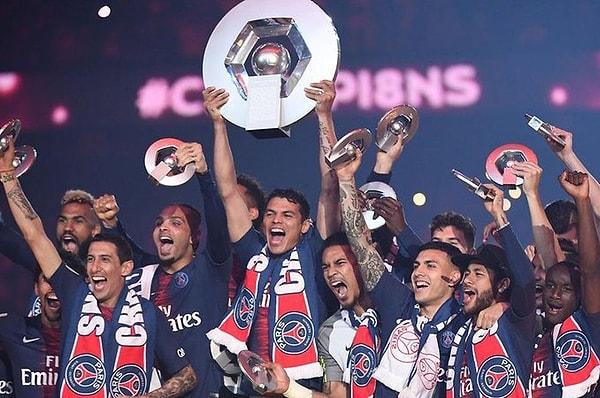 15. Ligue 1 yönetimi, mevcut sıralamayı göz önünde bulundurarak sezonun tescil edildiğini ve PSG'nin şampiyon ilan edildiğini açıkladı.