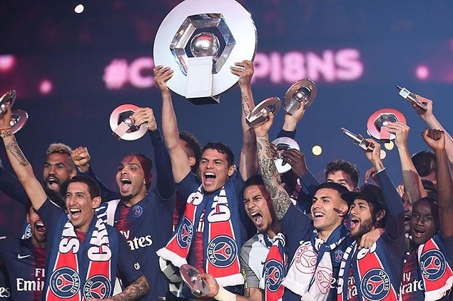 15. Ligue 1 yönetimi, mevcut sıralamayı göz önünde bulundurarak sezonun tescil edildiğini ve PSG'nin şampiyon ilan edildiğini açıkladı.