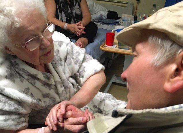 90 yaşındaki Bill Dartnall, 81 yaşındaki eşi Mary'nin koronavirüsten öldüğünü öğrendikten sonra oksijen maskesi kullanmayı reddetti.