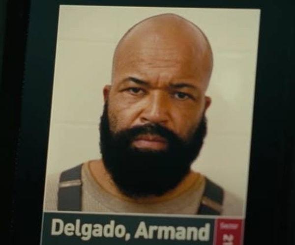 20. Namıdiğer Bernard 'Armand Delgado' ismini kullanıyordu. Bu takma ad aslında 'Hasarlı Arnold' (Damaged Arnold) isminin yerleri değiştirilerek kelime oyunu oynanmış hali.