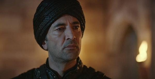 Mehmet Kutuluş'u birçoğumuz ilk olarak Muhteşem Yüzyıl: Kösem dizisinde canlandırdığı Boşnak Derviş Mehmed Paşa karakteri ile hatırlıyoruz.