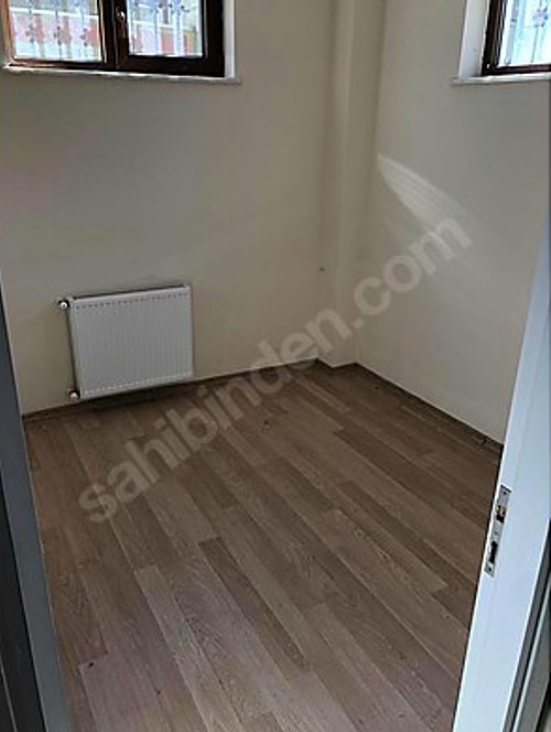 İstanbul Çekmeköy'de de böyle bir ev buldum fakat odaları çok küçük. Odalara sadece yatak koyabilirsiniz. Yine de yukarıdaki eve göre iyi diyebiliriz. En fazla alabileceğiniz de bu evdir.