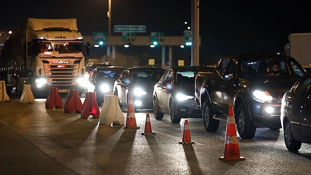 Seyahat izin belgeleri, sokağa çıkma kısıtlaması süresince geçerli olacak