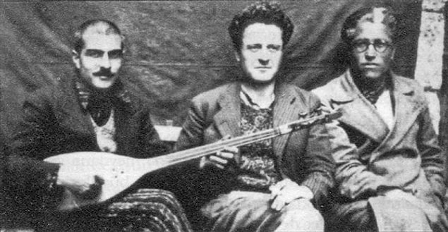 13 Mart 1910'da İstanbul'da doğan yazar, o zamanlar İsmail Kemalettin Demir adına sahipti.