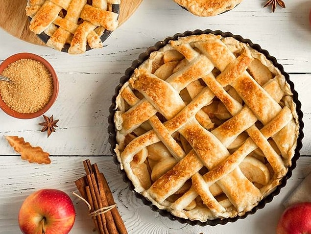 7. Gözlerden kalpler çıkaracak: Elmalı Tart