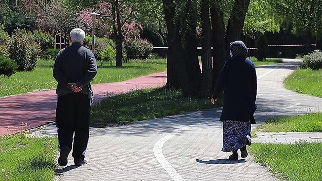 Tüm dünyada yavaş yavaş koronavirüs ile ilgili kısıtlamalar gevşetiliyor.
