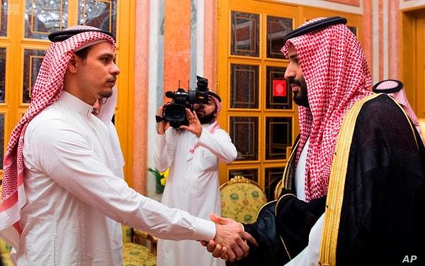 Salah Kaşıkçı, cinayetin ardından Veliaht Prens bin Selman ile el sıkışırken böyle görüntülenmişti.