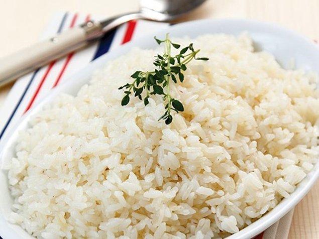 Yemeklerin vazgeçilmez yancısı bayramda da yalnız bırakmıyor: Pirinç pilavı