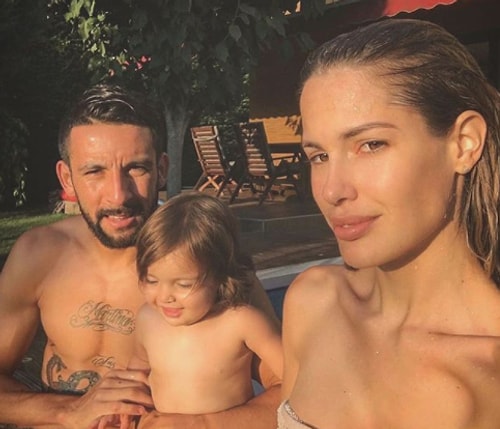 Mauricio Isla ve Gala Caldirola Boşanacakları İddialarına Paylaştıkları Cesur Fotoğraflarla Cevap Verdiler!