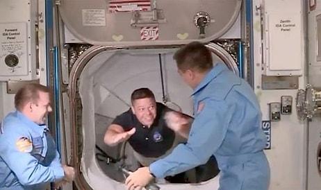 🛰️ SpaceX'in Taşıdığı Astronotlar, Uluslararası Uzay İstasyonu'na Başarıyla Ulaştı!