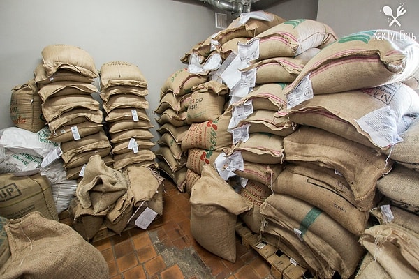 10. Тараканы измельчаются вместе с большими порциями кофе.