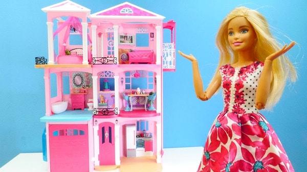 8. "Barbie evi seti."