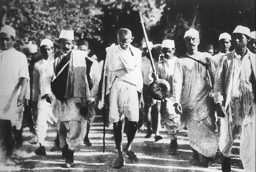 Gandhi'nin Posta Kutusuna Bırakılan Gözlüğü Rekor Fiyata Satıldı