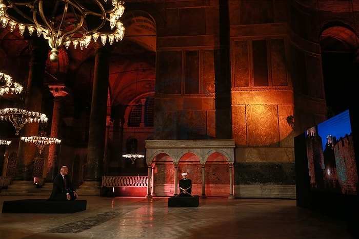 Ayasofya'ya Halı Siparişi Verildiği İddia Edildi