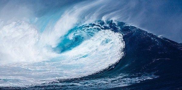 10. Tsunami dalgaları 30 metre yüksekliğe ulaşabilir.