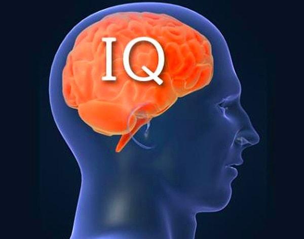 Tarihte yaşamış ve yüksek zekaları ile bilinen isimlerin IQ seviyeleri hep merak edilmiştir. Örneğin; Albert Einstein'ın 160, Issaac Newton'ın ise 190 IQ değerine sahip oldukları bilinmektedir.