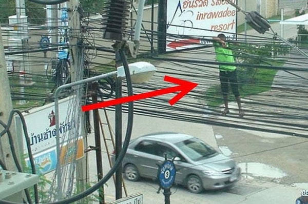 2. У этого чувака стальные яйца!!