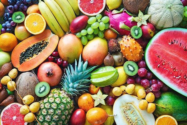 4. Meyveleri tüketirken muhakkak porsiyonlu tüketin. Her ne kadar vitamin dolu olsalar da meyvelerde ciddi miktarlarda şeker bulunur.