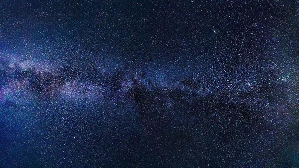 2. Gökyüzüne baktığımızda yıldızların binlerce yıl önceki hallerini gördüğümüz gibi, çekim kuvvetlerinin de yıllar önceki hallerini hissederiz.