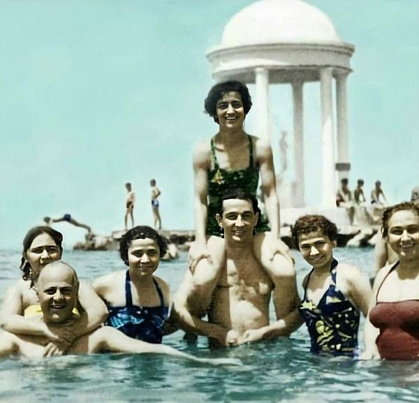 15. Süreyya Plajı, İstanbul, 1940 .