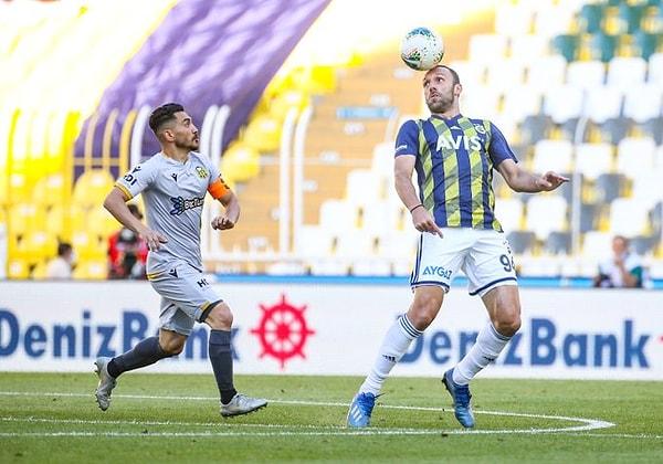 Fenerbahçe, Süper Lig'in 29. haftasında düşmeme mücadelesi veren Yeni Malatyaspor'u konuk etti.