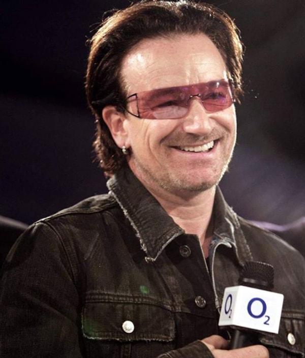 19. Bono şapkasını koymak için aldığı uçak biletine 1700 dolar ödemiş!