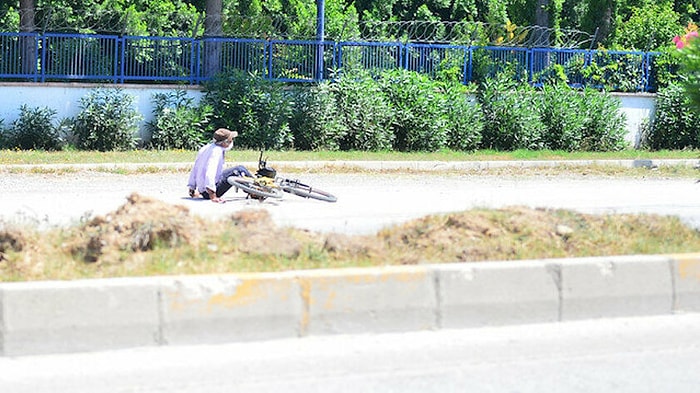 Adana'da Fenalaşıp Bisikletten Düşmüş Numarası Yaparak İnsanları Dolandıran Adam