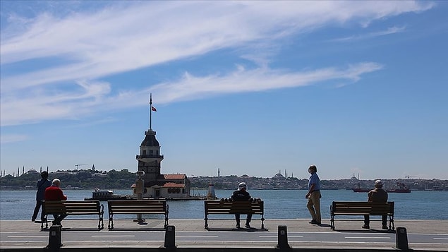 "Tedbirlere uymayan yüzde 10'luk bir kesim var"