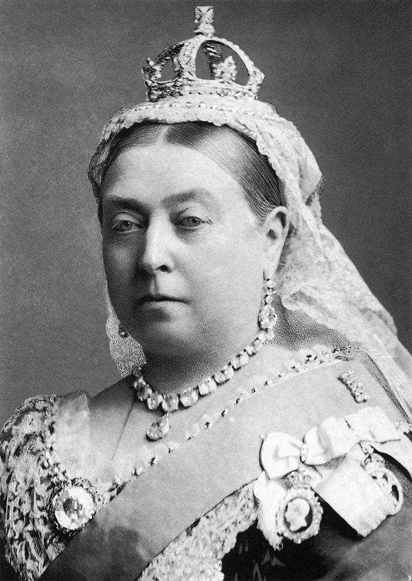 10. Kraliçe Victoria, regl ağrısı ile baş etmek için esrar kullanıyordu.