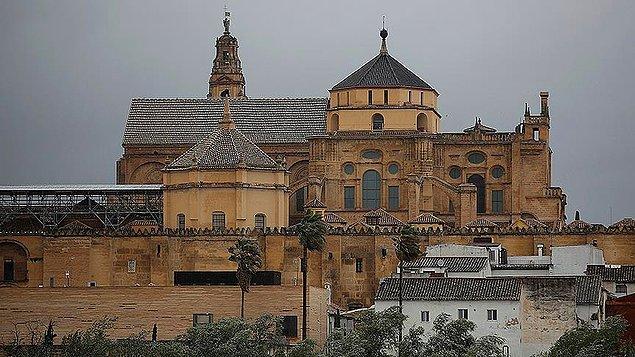 İspanya: Kurtuba Camisi- Kordoba Katedrali