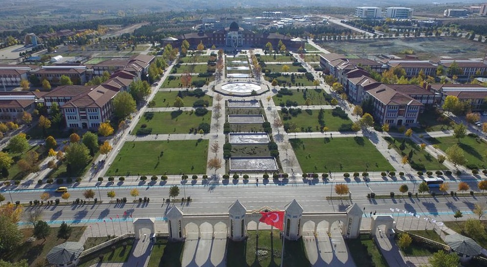Dumlupınar Üniversitesi 2020 Taban Puanları ve Başarı Sıralaması