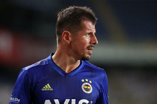 Fenerbahçe'nin 39 yaşındaki kaptanı Emre Belözoğlu, aktif futbolculuk hayatına bu maçla veda etti.