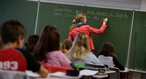 Almanya'da Teneffüste Türkçe Konuşan Öğrenciye Ceza: 'Okullar Alman Okulu, Anadilimizi Konuşmamalıyız'