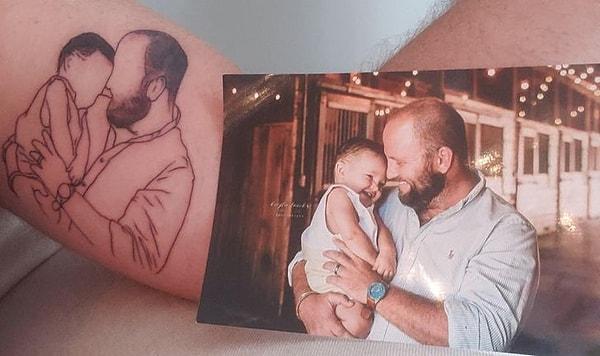 1. "İlk dövme olarak oğlumla çekildiğimiz en sevdiğim fotoğrafı tercih ettim."