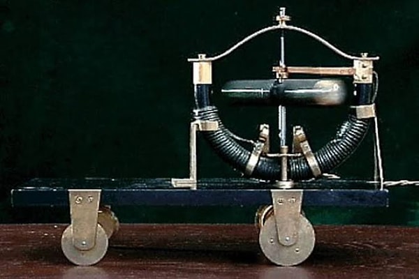 13. Электрические транспортные средства