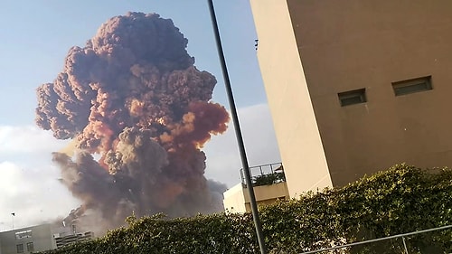 Lübnan'da Protestolar Büyüyor: Göstericiler Çok Sayıda Bakanlık Binasına Girdi