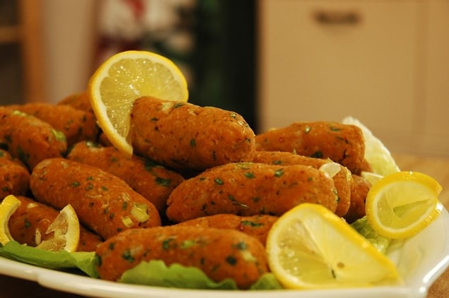 6. Mercimek köftesi