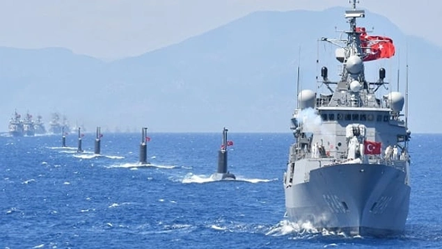 Mavi Vatan Doktrini, Türkiye Cumhuriyeti'nin Karadeniz, Marmara, Ege ve Akdeniz'deki denizci politikasını şekillendiren bir doktrin.