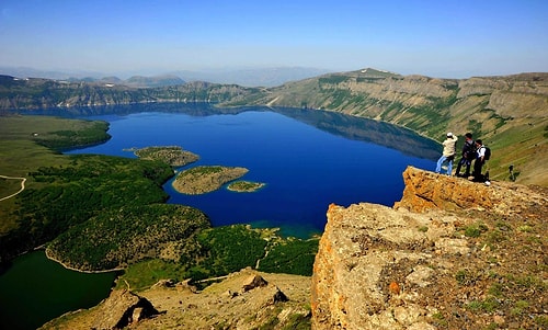 Doğal Sit Alanı Statüsündeki Nemrut Krater Gölü Betonlaşmaktan Kurtuldu