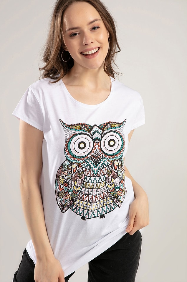 13. Bu baykuş desenli t-shirt 10 TL'ye düşmüş. Antrasit rengi de var.
