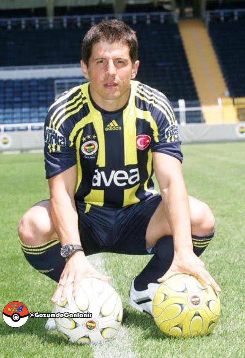 Yıldız oyuncu, İtalya ve İngiltere tecrübelerinin ardından bu kez Fenerbahçe ile anlaşarak Türkiye'ye döndü.