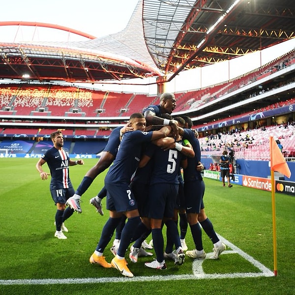 Kalan dakikalarda başka gol olmayınca PSG maçı 3-0 kazandı.