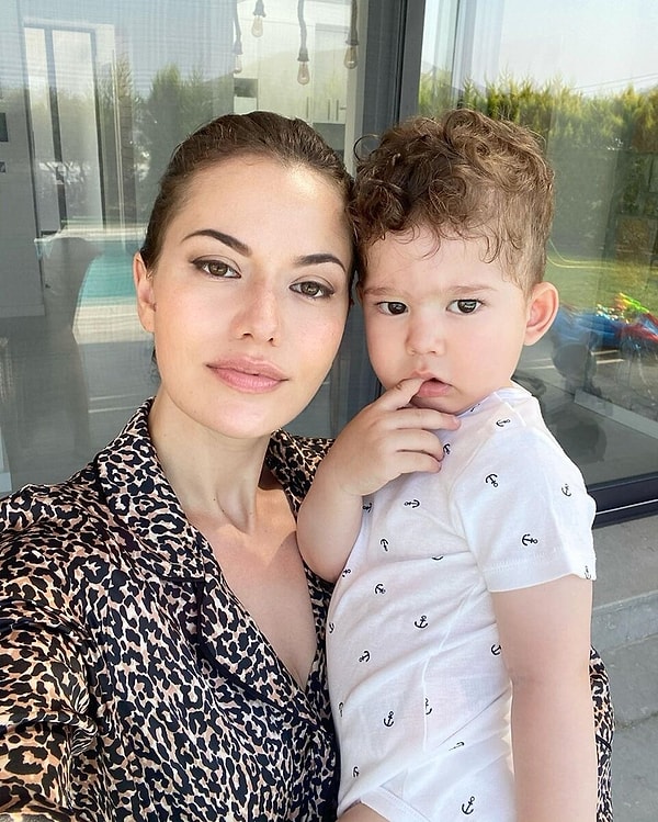 2. Фахрие Эвджен (10,9 млн подписчиков)