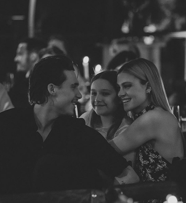 Больше всего от нее осталась в восторге его младшая сестра Харпер Севен. 😂