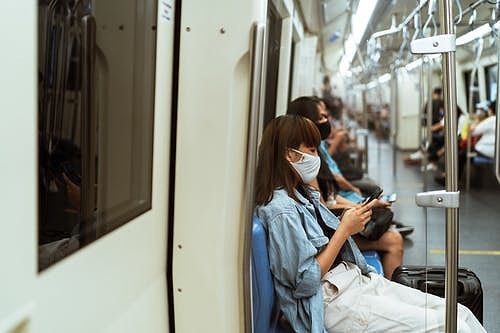 Maske Takmak Öldürüyor mu? Maske Kullanımının Sağlığımızı Tehdit Ettiği Gerekçesiyle Savcılığa Dava Açıldı!