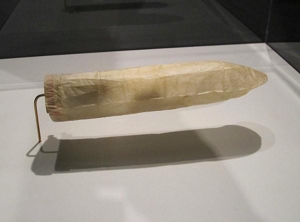 Koyun derisinden yapılmış bir prezervatif: