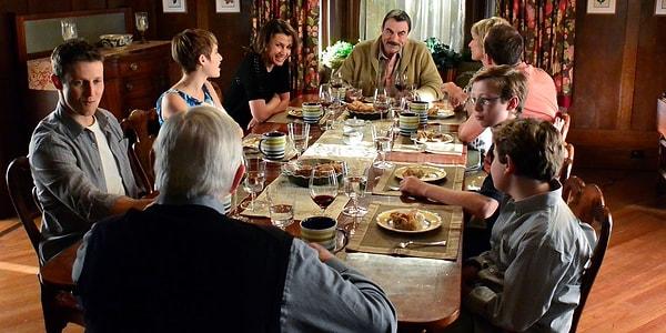 5. ''Eski oda arkadaşım aile üyeleriyle dolu bir masada oturmuş yemek yiyorken “AIDS ve kanser aynı şeydir." dedi.''