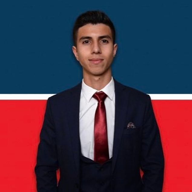 AK Parti ile CHP arasındaki tartışma bu kez sosyal medyada farklı bir boyuta geldi. CHP Gençlik Kolları Trabzon İl Başkan Yardımcısı Mete Duringa, kişisel Twitter hesabından AK Parti üyeleriyle ilgili ciddi iddialara bulundu.