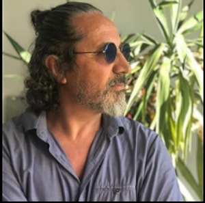 Ertürk Akşun Yazar Profil Resmi